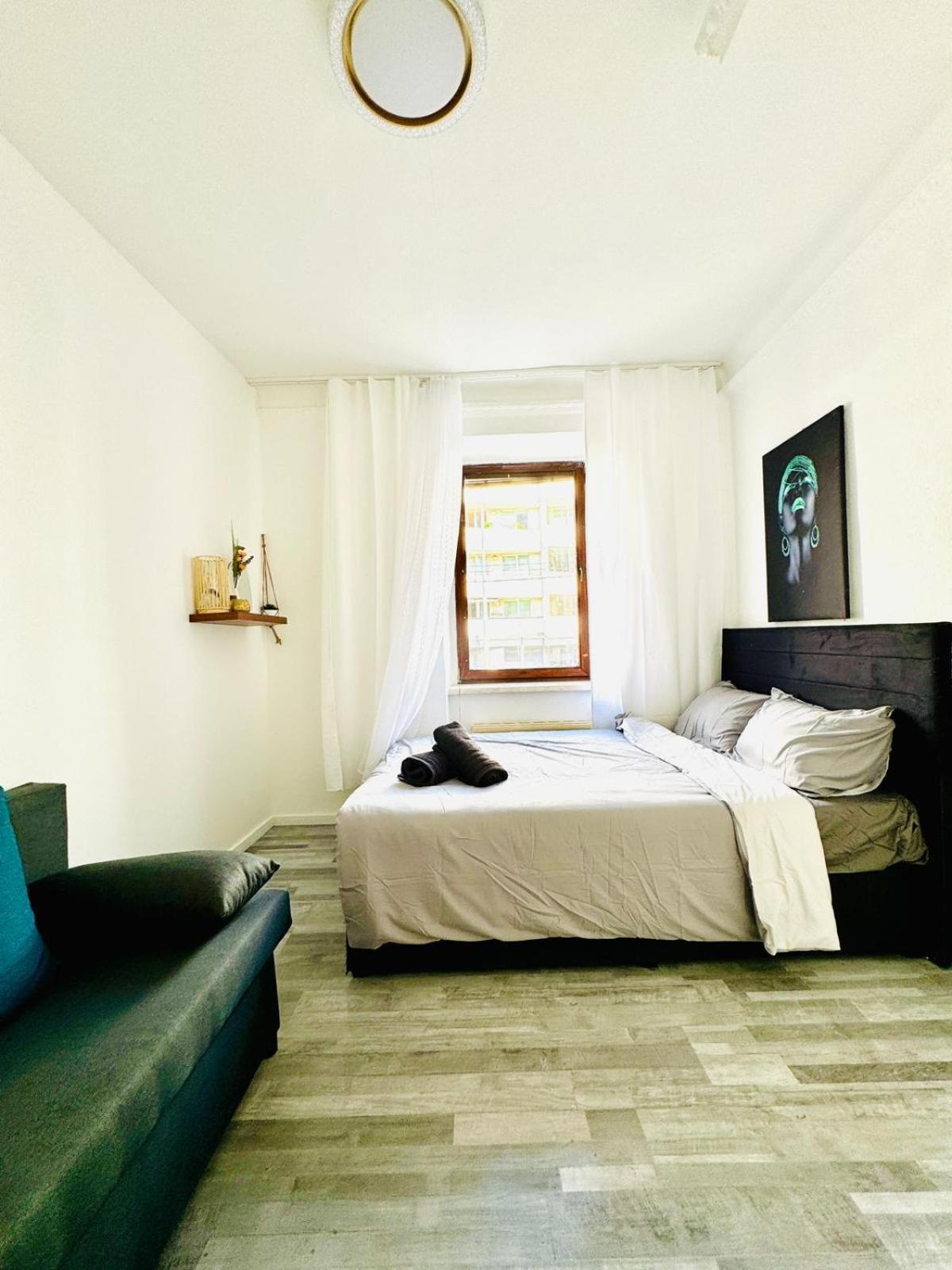 Very Spacious Apartment For Up To 7P With Great Location เวียนนา ภายนอก รูปภาพ