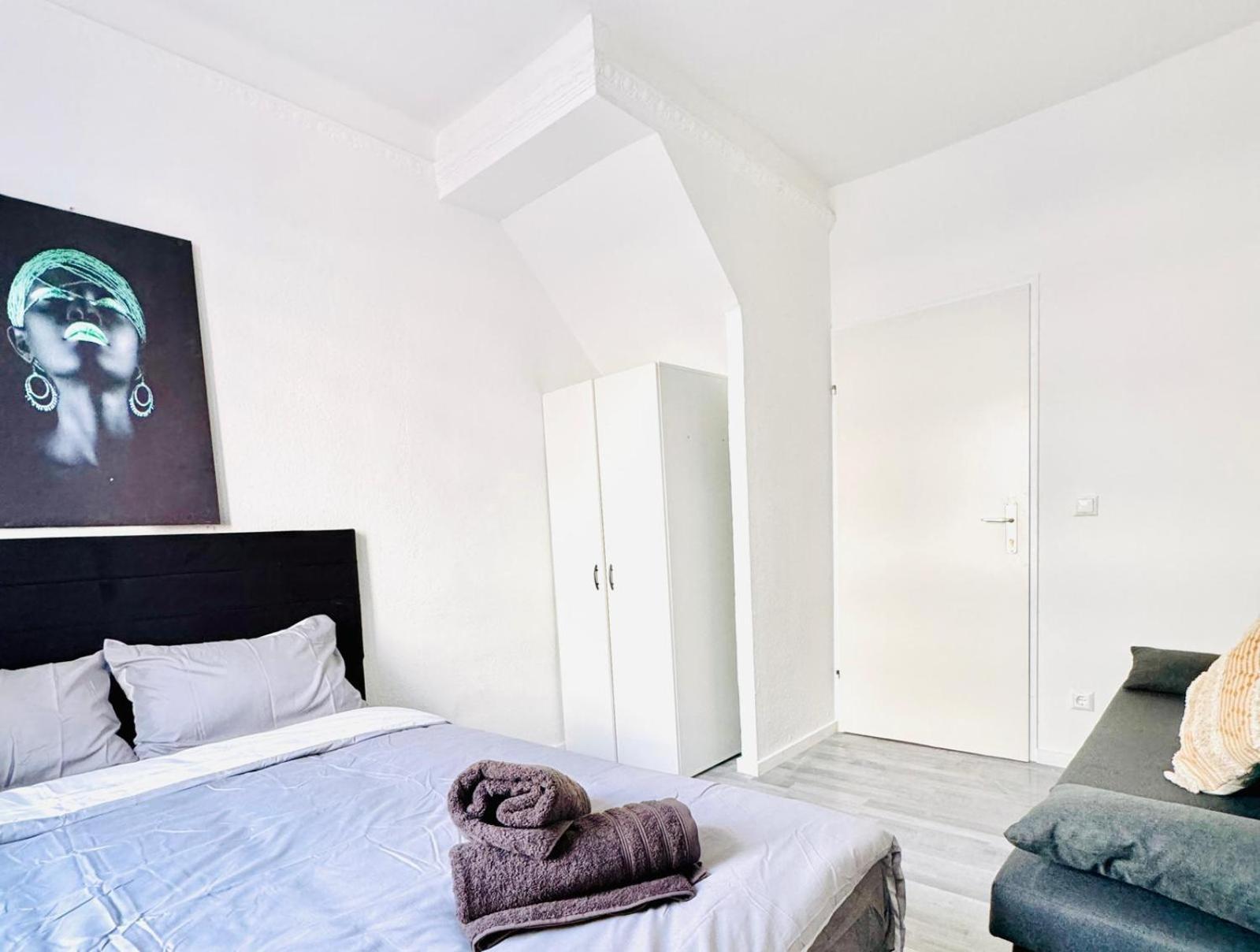 Very Spacious Apartment For Up To 7P With Great Location เวียนนา ภายนอก รูปภาพ